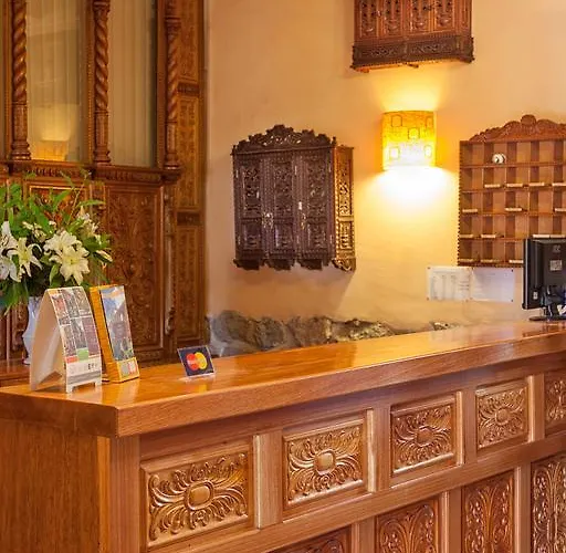 Amaru Colonial 3*